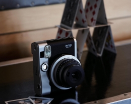 regalo macchina foto istantanea, idee regalo per chi ama la fotografia, regalo appassionati selfie